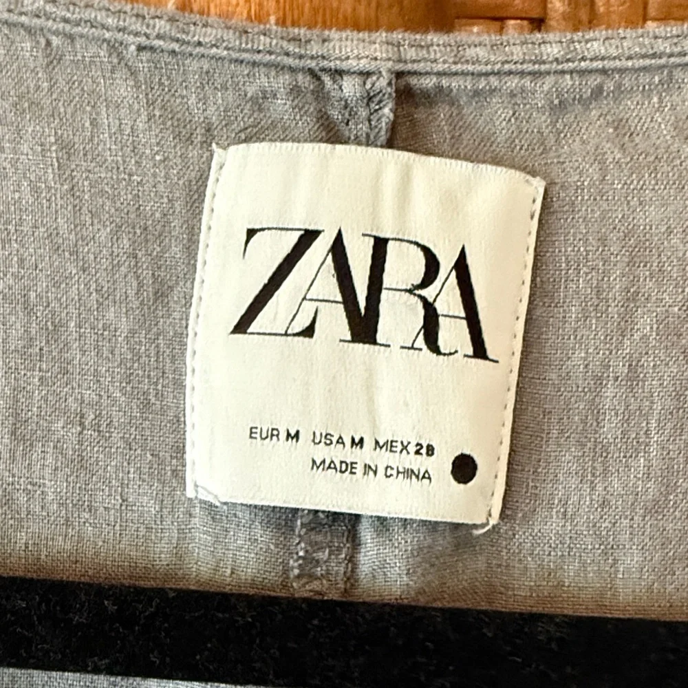 Zara gray Lillian linen Button Front Jumpsuit medium